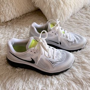 Nike Classic white black yellow sneaker size 6.5 tennis shoes collection kicks